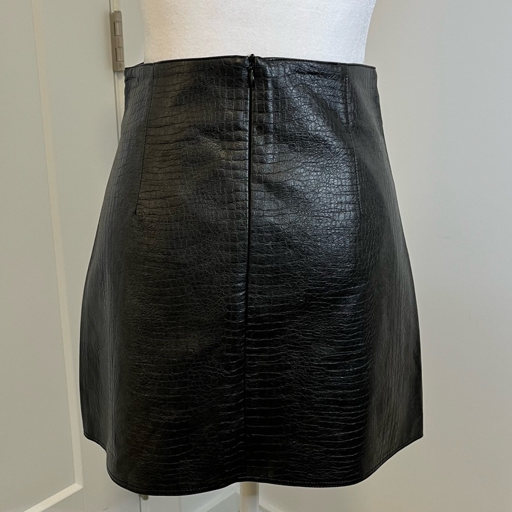 ZY Goddess Black Faux Leather Skort - Size M - FREE SHIPPING on Bundles $95+ - Picture 6 of 14